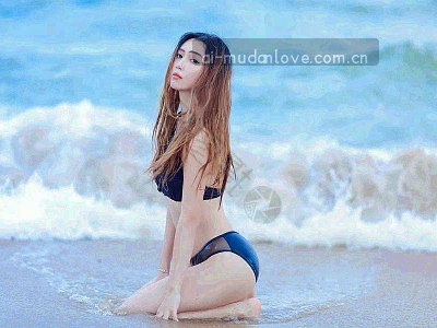 账号登录后收藏列表在手机与电视端同步显示的界面示意